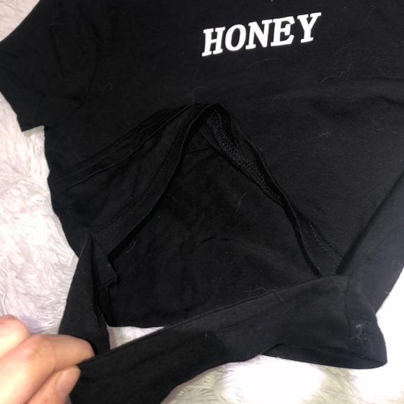 Black crop top - Picture 2 of 3